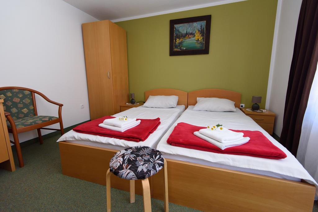 Penzion Vila Bistrica Bohinjska Bistrica Exterior foto